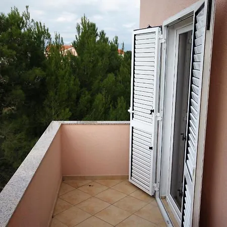 Apartman Vrsi - Mulo 5860b Nin
