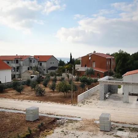 Vrsi - Mulo 5860b * Nin